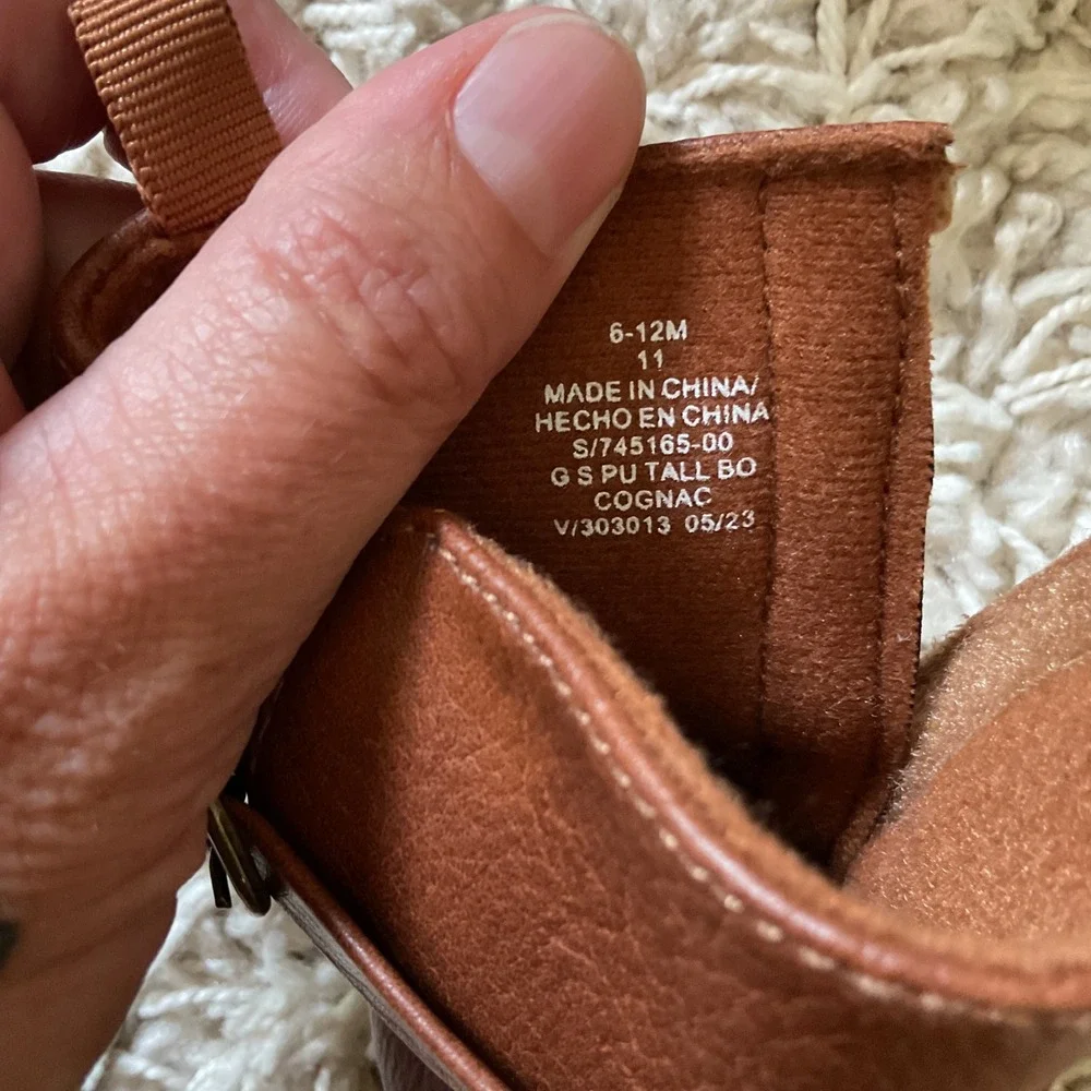 Old Navy Baby Cognac Brown Faux Leather Buckle Booties Soft Sole 6-12M 745165-00